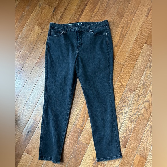 Women's Style & Co. Black Jeans, Size 14W - Picture 3 of 7